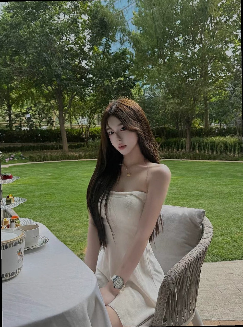 北京迷迷🐟 正面照 天然妈生脸 身高170cm