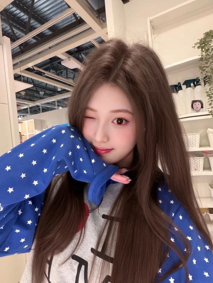 南京建邺Laochen05小纯 171cm D罩杯 童颜巨乳 可验证证件