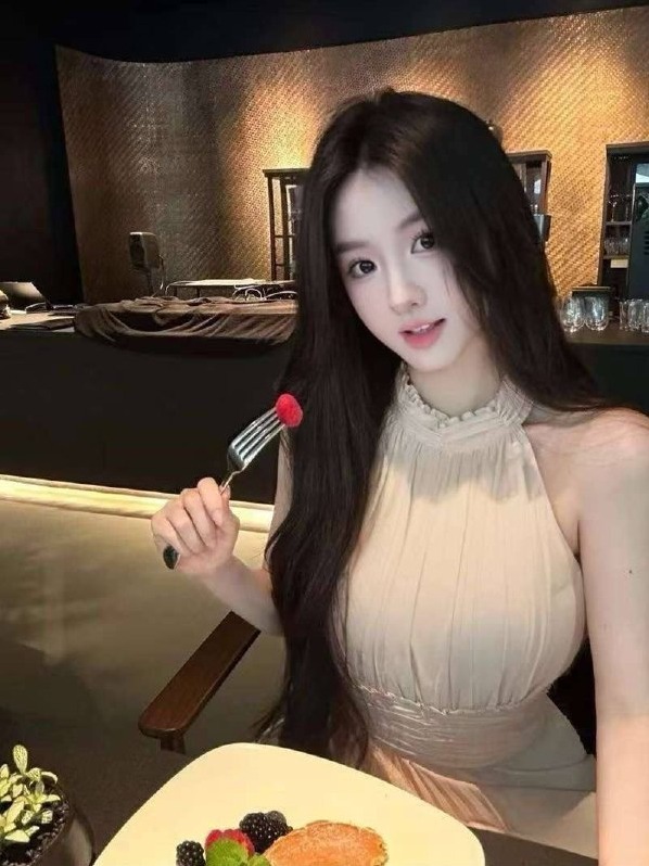 北京迷迷🐟# 100cm E杯 广播大厦 无纹身 