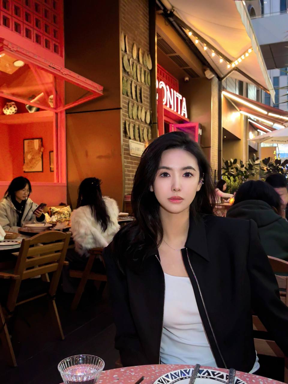 上海清纯学姐 上海00后大学生 上海萝莉，cos 上海空姐 上海车模 上海瑜伽老师 上海高级白领 上海双语翻译  ...