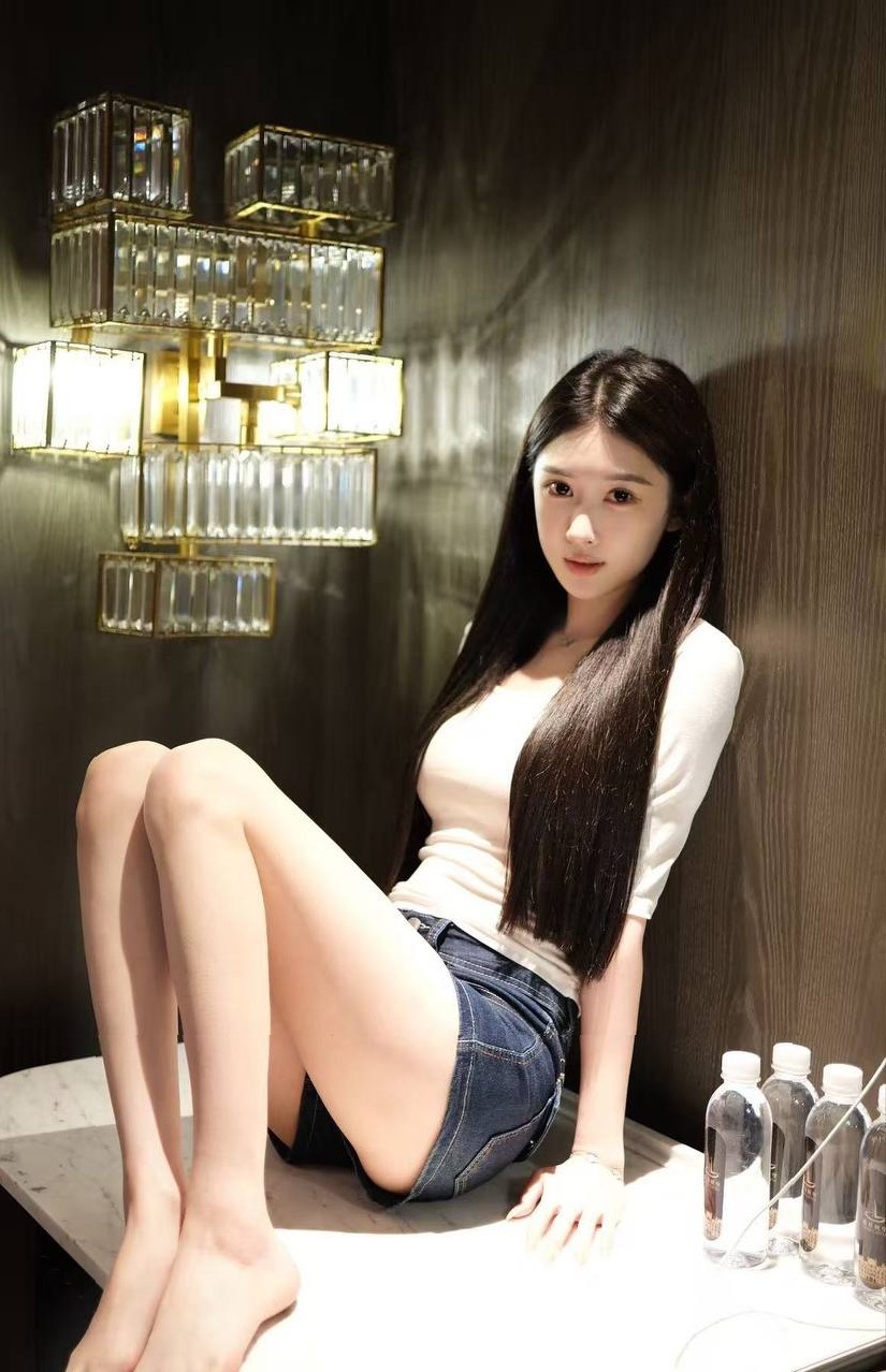 北京晏熙雨 女友体验 温柔开朗 后入视觉享受
