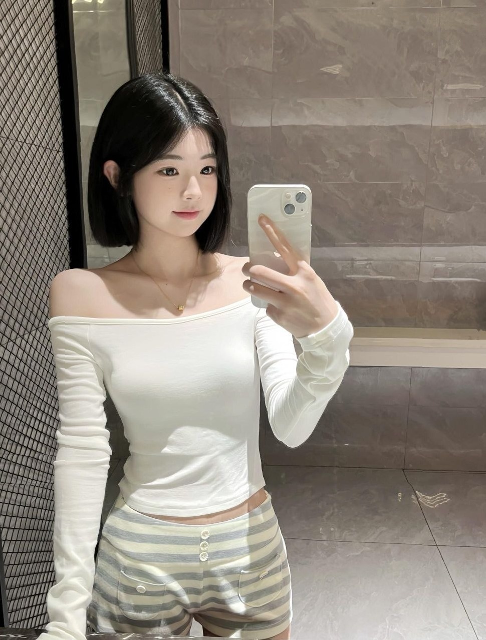南京 Laochen 短发萝莉 纯天然 身高168cm S型身材