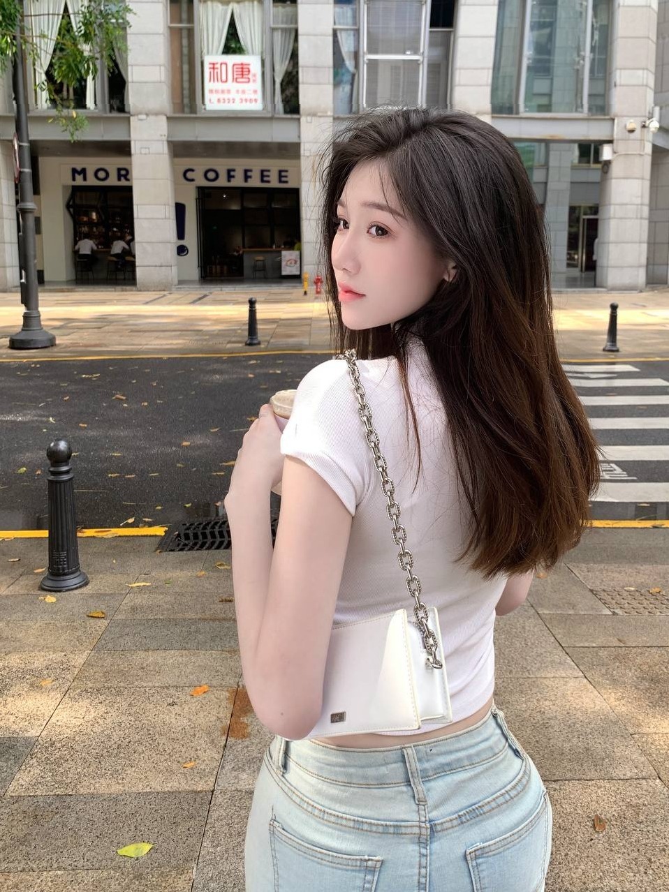 北京丰台Coser小美清纯可爱天然妈生脸身高165cm