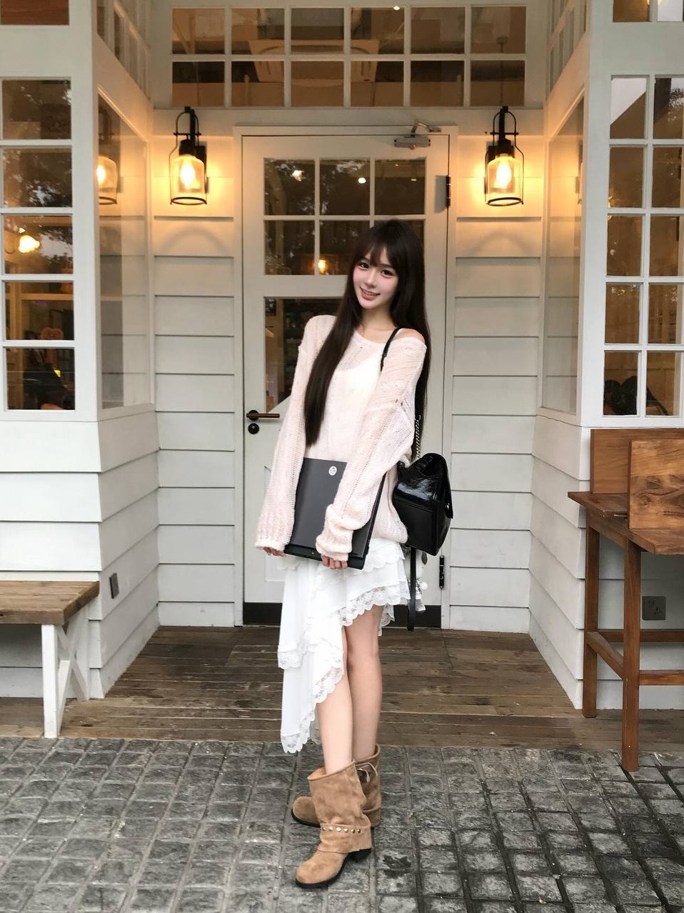 上海千寻 首次兼职 真实大二 179D高挑 翘臀美腿