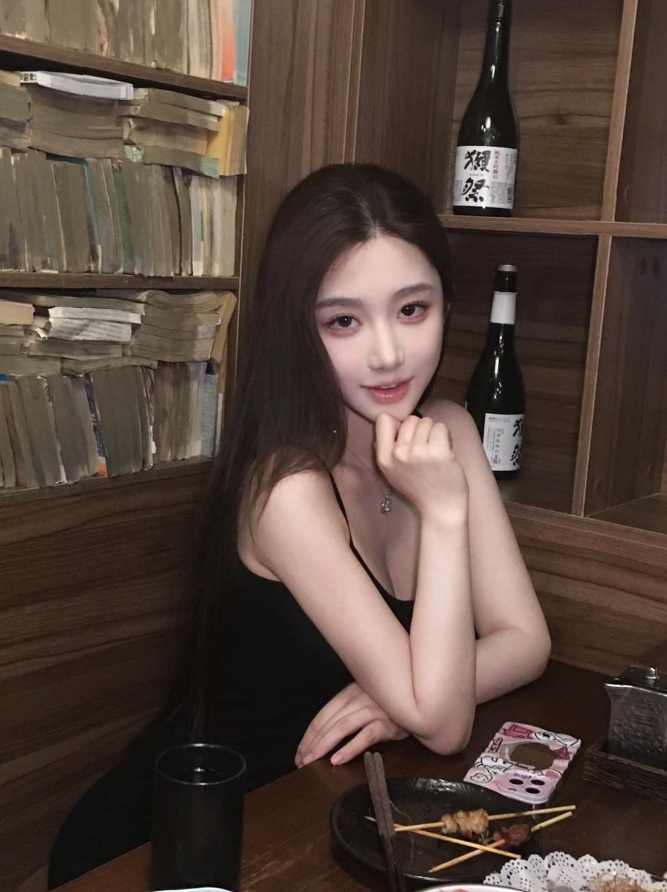 上海 千寻 178cm 55kg 身材比例好 女友感 网红兼职