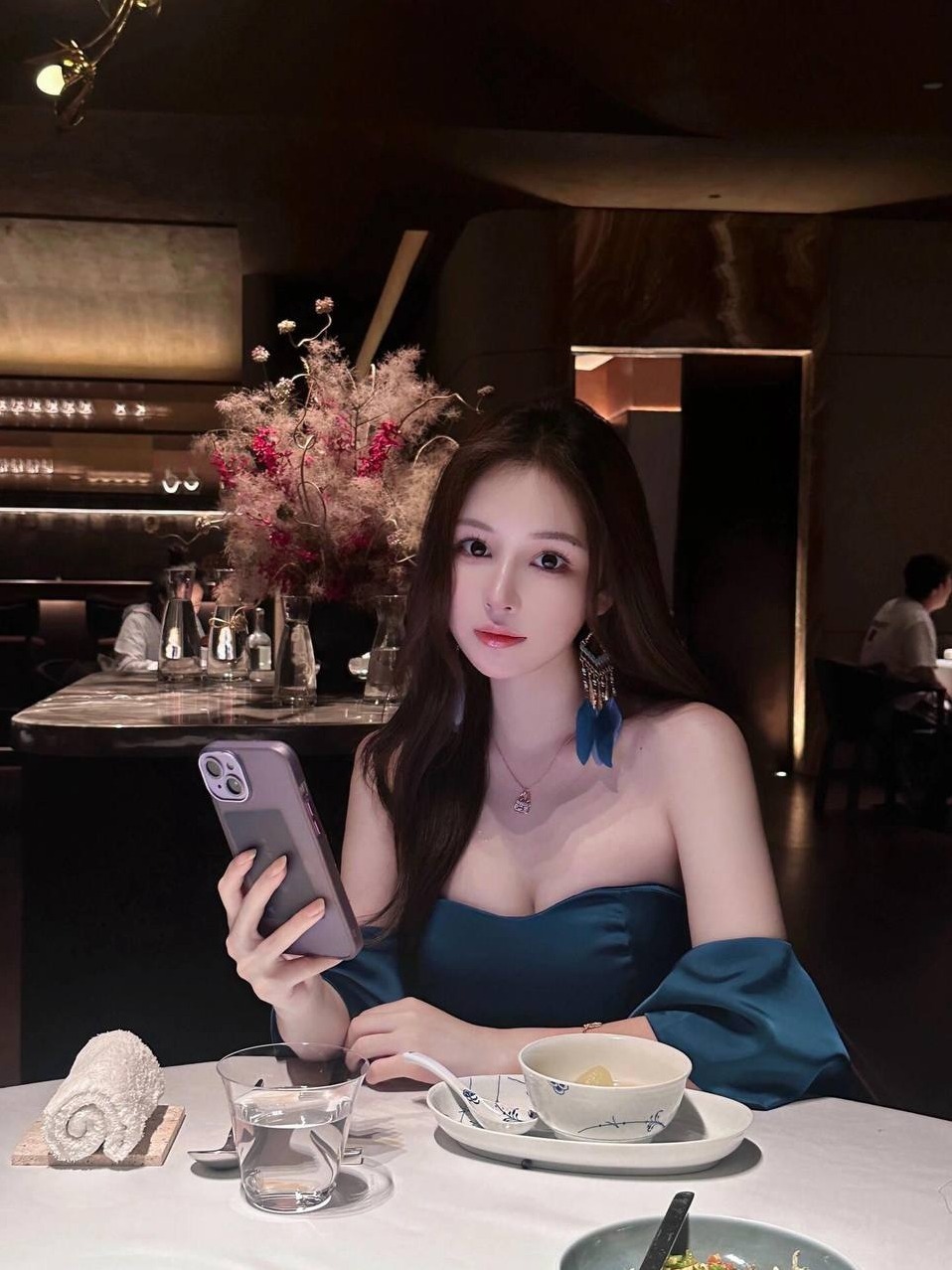 上海 艺名芊芊 身高170cm 长腿御姐 身材匀称 保密性强