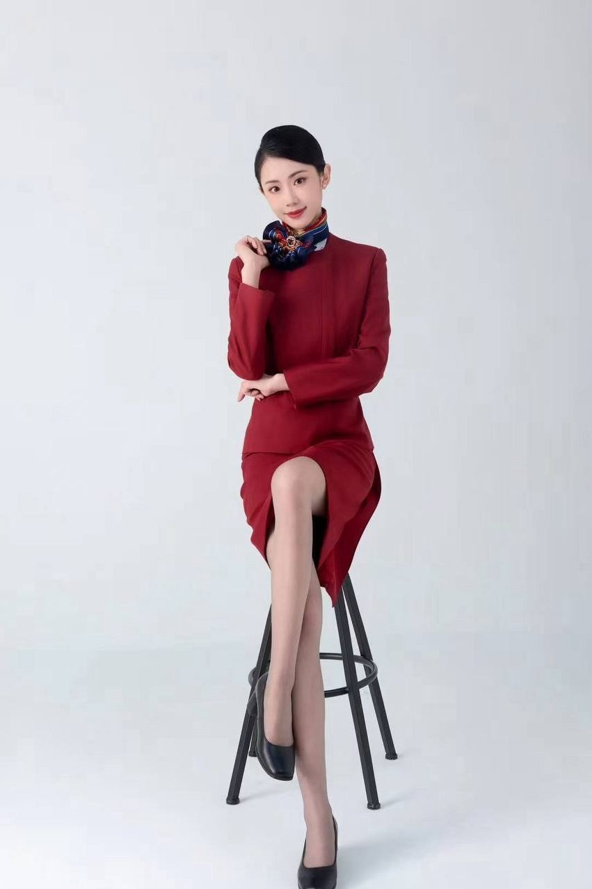 北京小志 04年女团空姐 皮肤雪白牛奶肌 0整纯天然