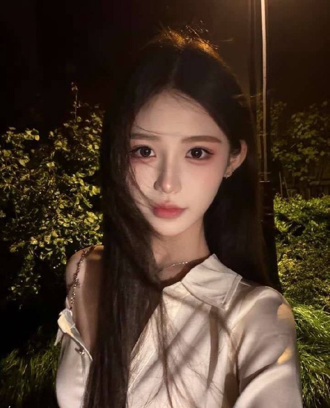 杭州萧山 张艺兴 身高173cm D罩杯 三点粉嫩 极品白净