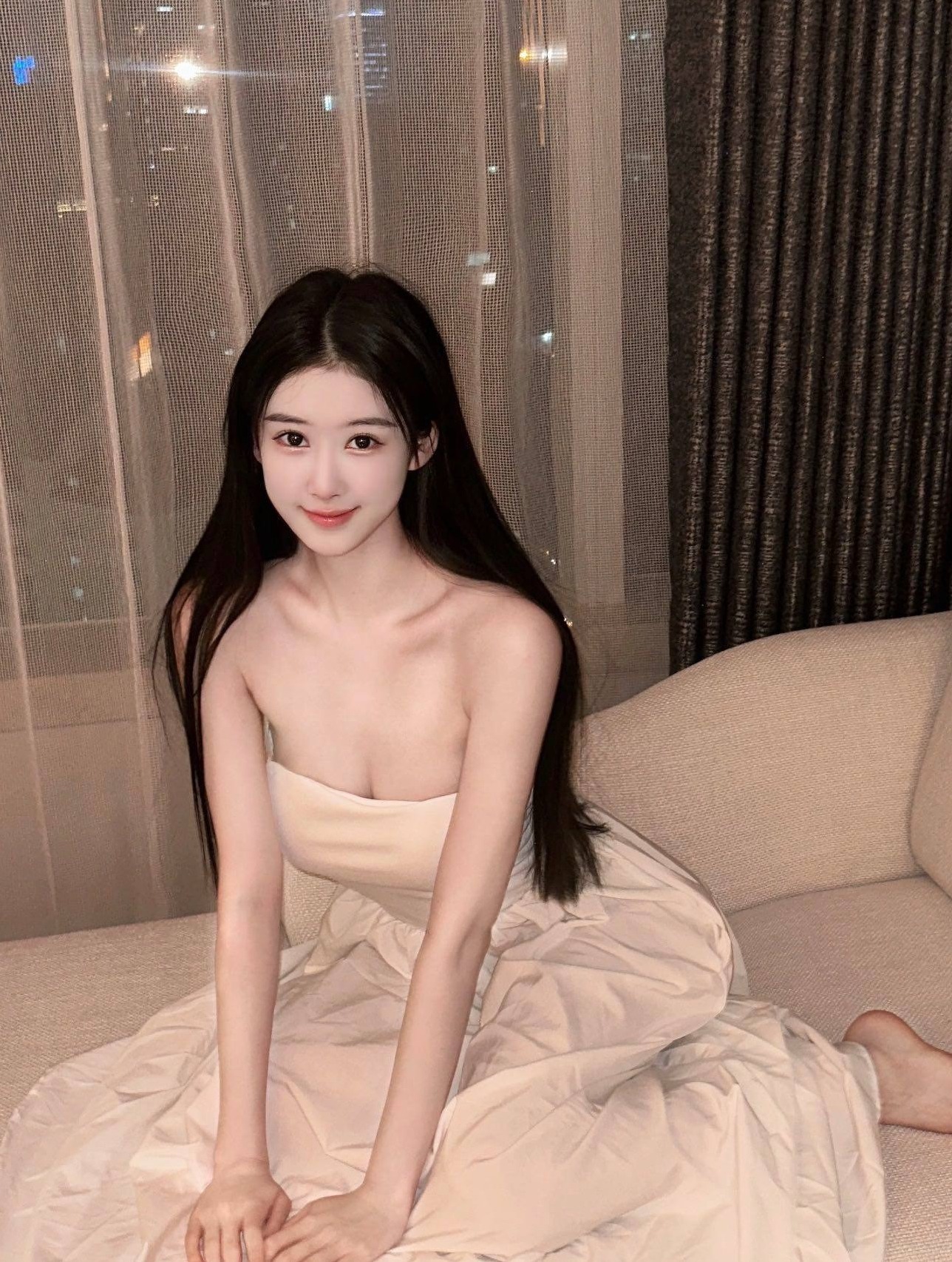 上海 白小纯 侧颜杀 眼神清澈 D+真胸 可英文交流