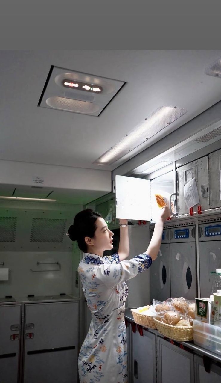 北京 罗密欧 硬五 172D 雪白 海航空姐 在职无纹身
