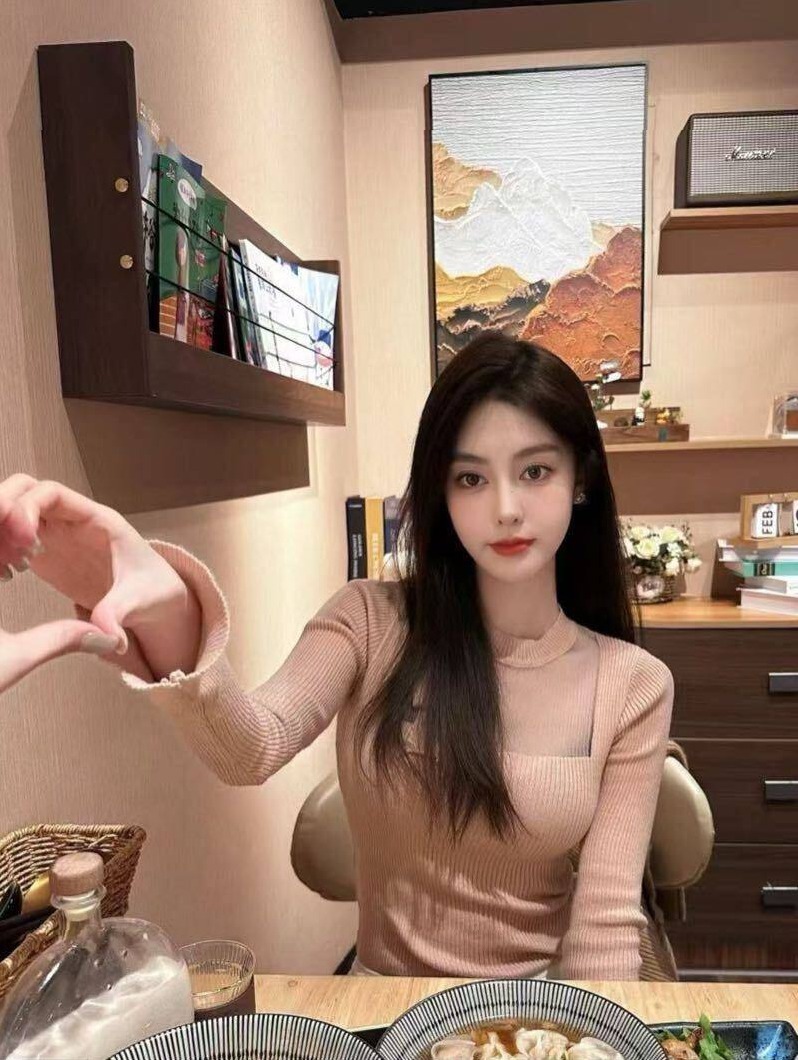北京 林雨汐 173cm E杯 筷子腿 A4腰 真人真照 顶级女友感