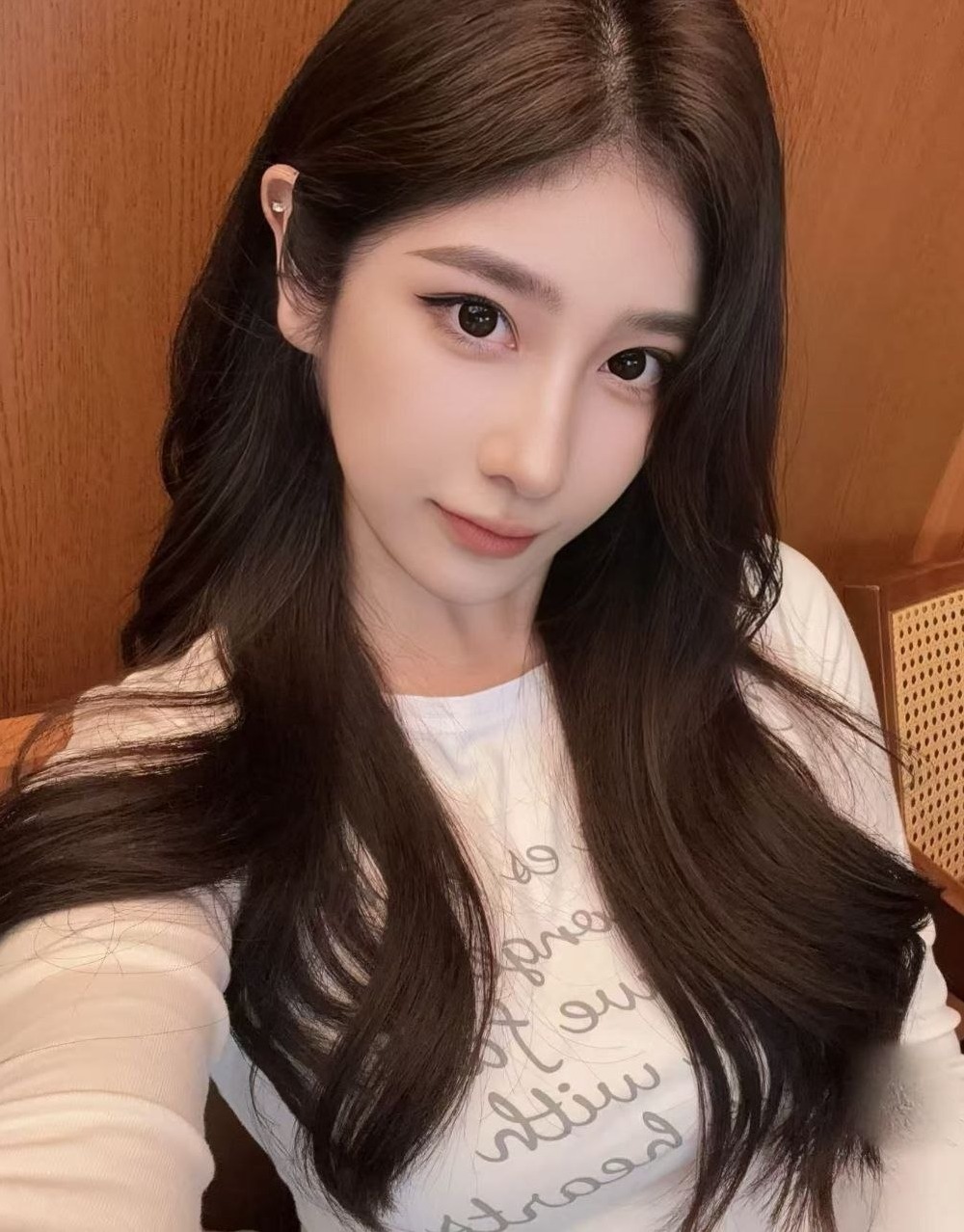北京朝阳妮妮 馨馨 173cm E杯 御姐 全身0整 新人第一天