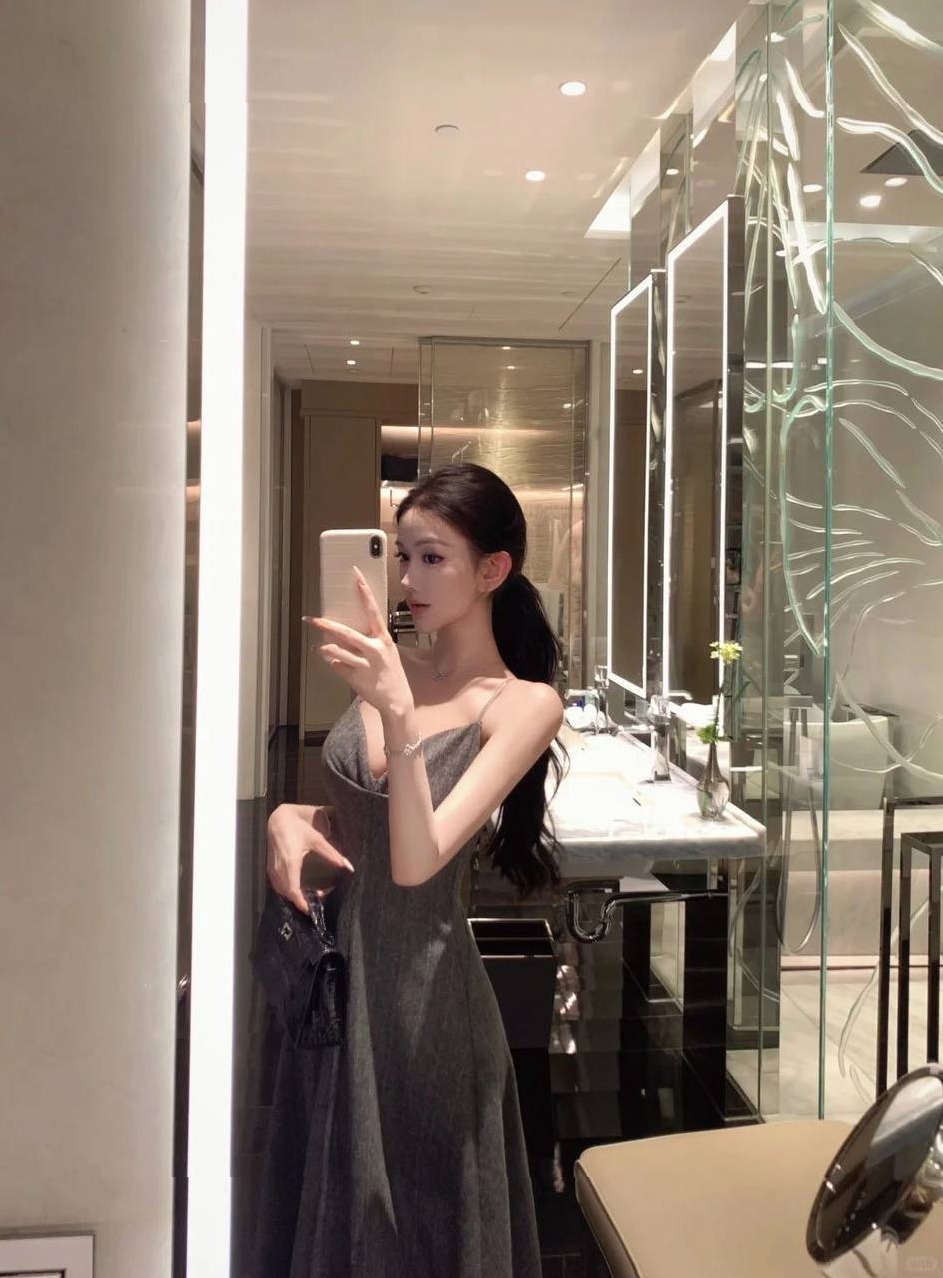广州 杨弈 高挑纤瘦 36D真胸 身材紧致 小红书红人