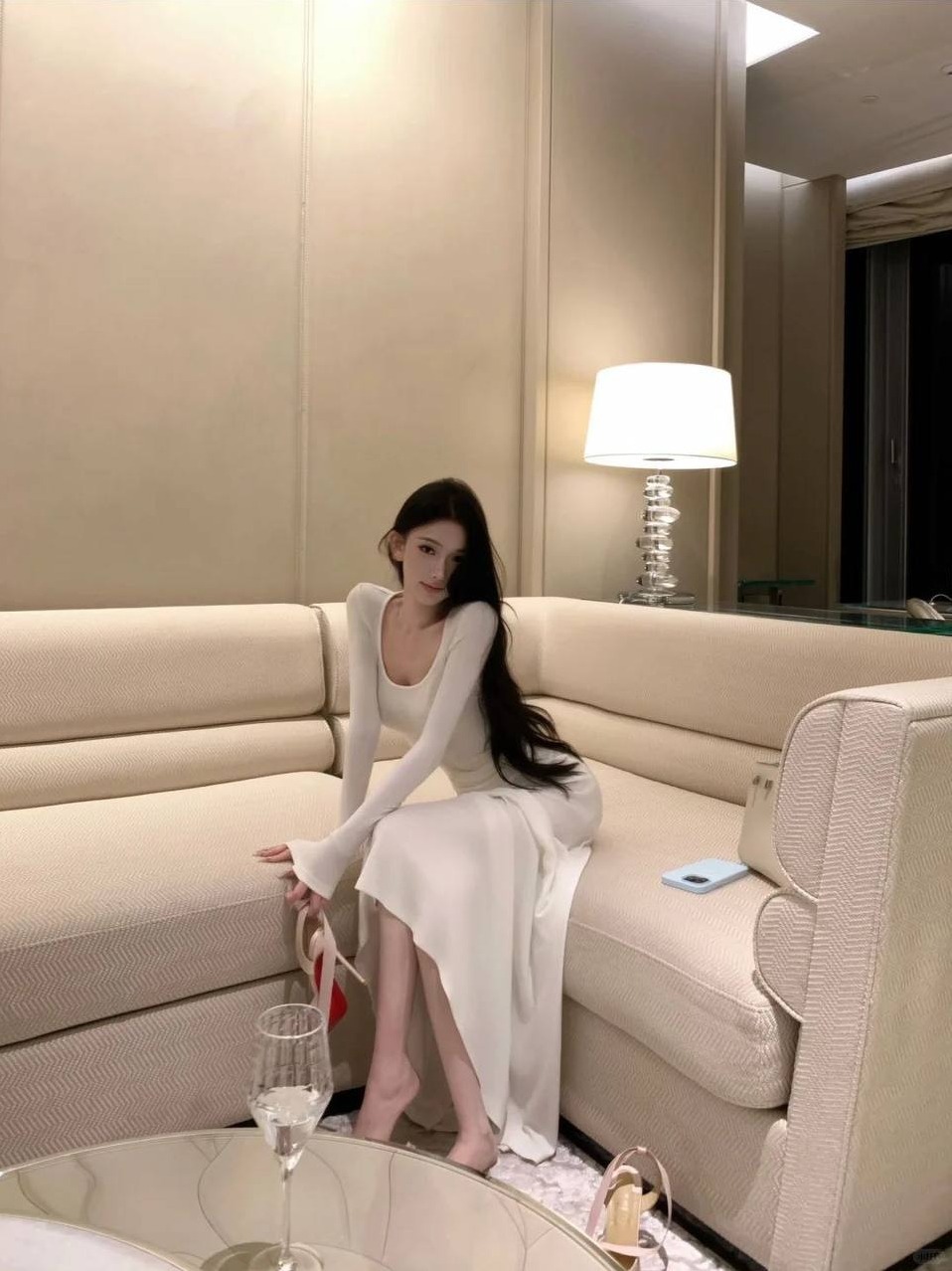 广州 杨弈 身高170 体重93 真胸36D 全身零赘肉 网红