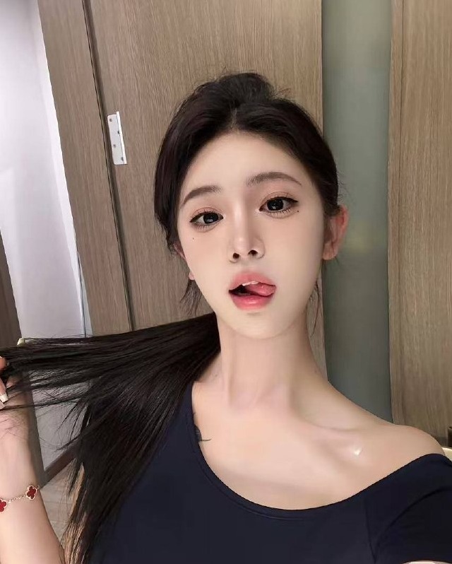 广州 萱萱 身高171cm C杯 体重45kg 筷子腿 服务超好