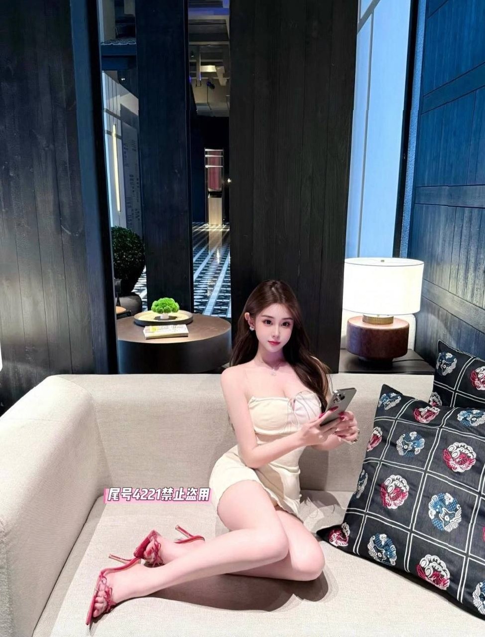 广州王子诺170cm火辣身材可69可口情趣制服