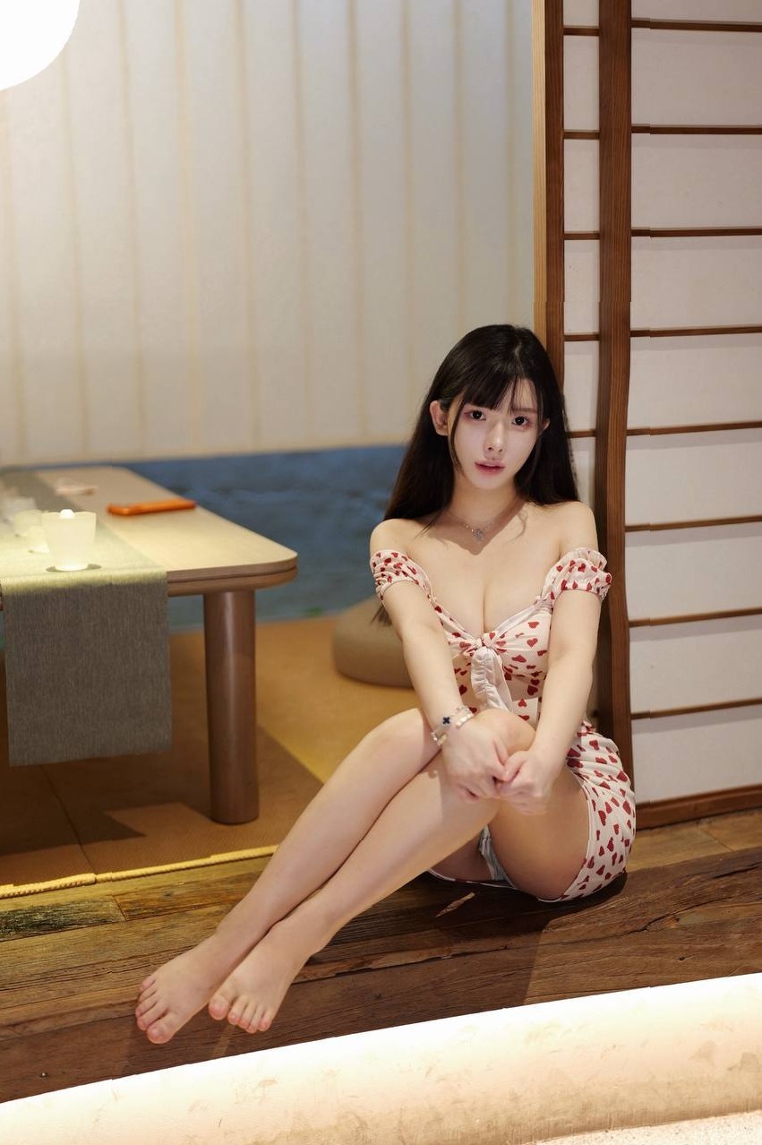 上海静安夏安安 甜美清纯女友感 车震陪浴