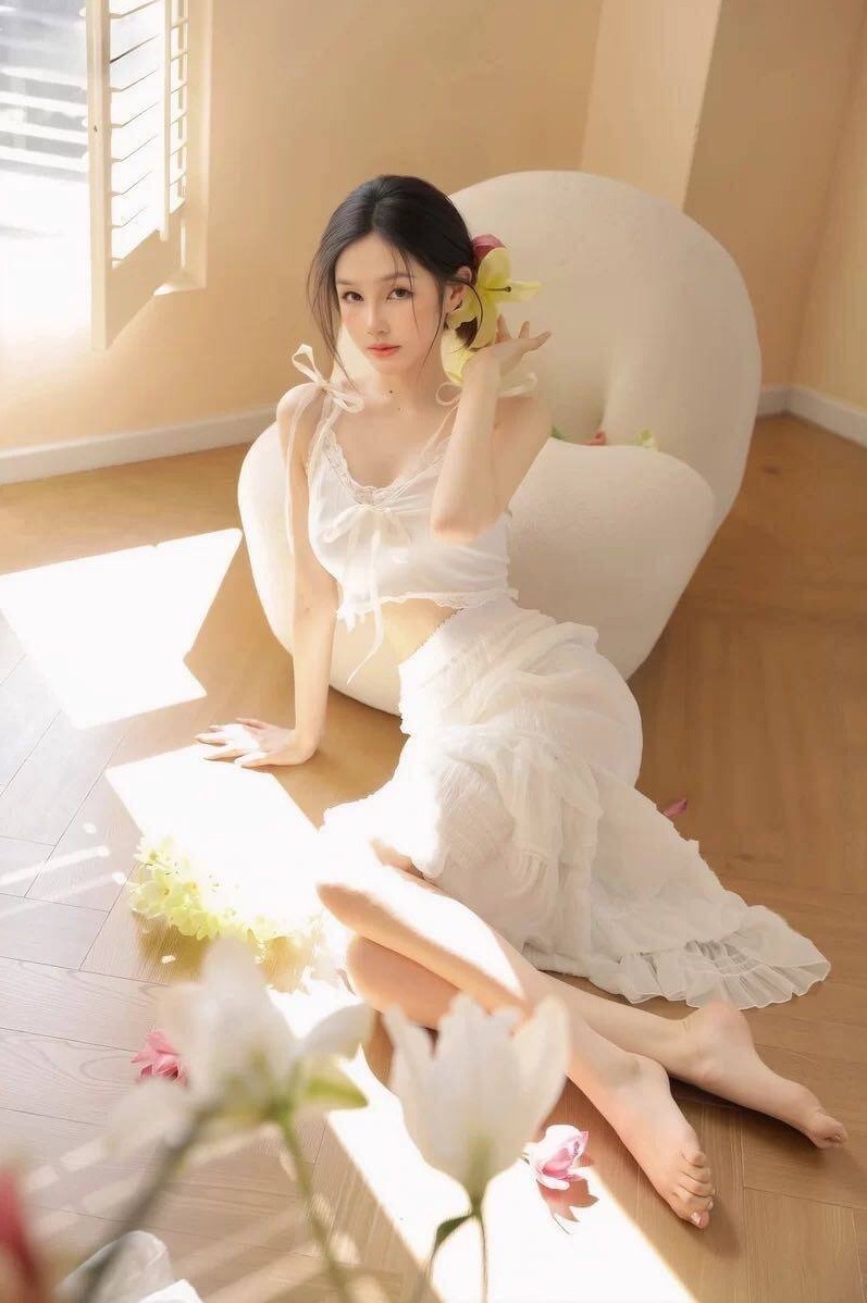 广州天河御姐文斯腿长一字马蜜桃臀身材火辣