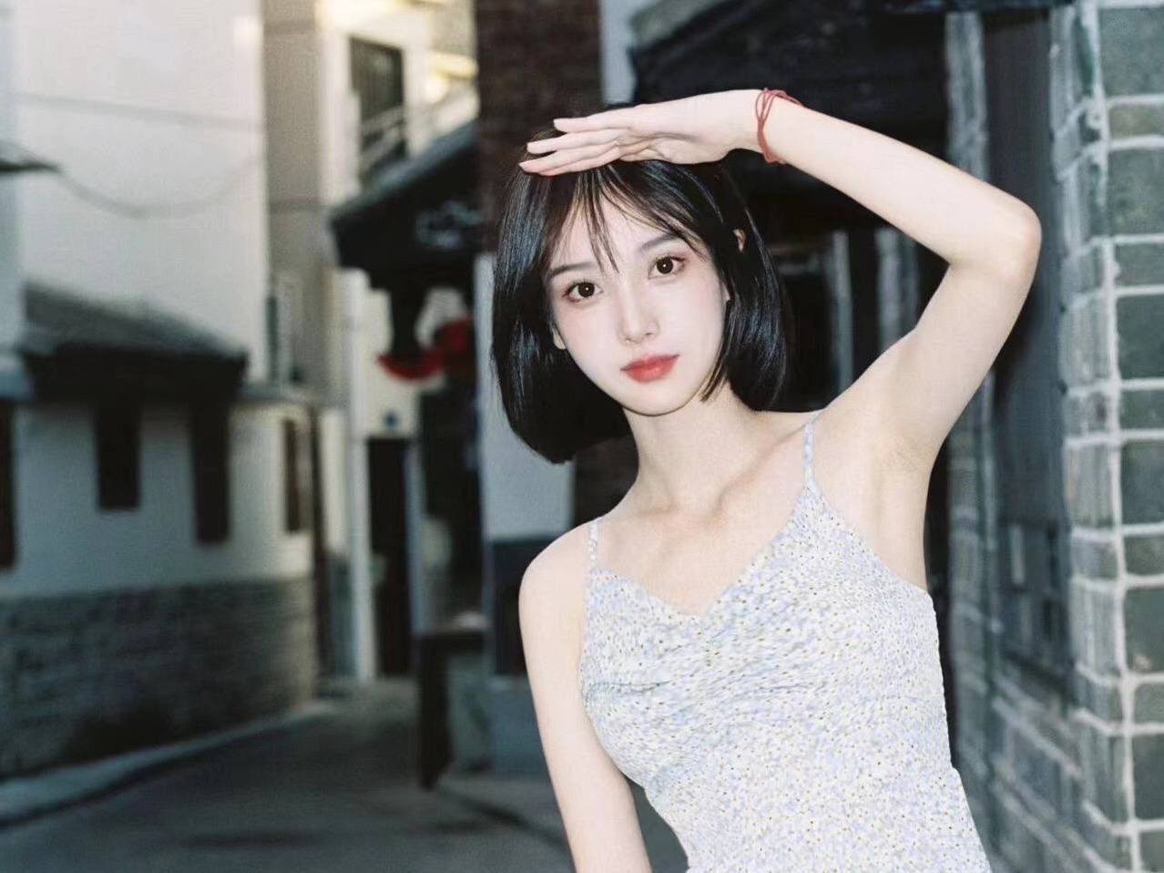 深圳南山丸子175D 身高173 真胸D 无整容 有辨识度