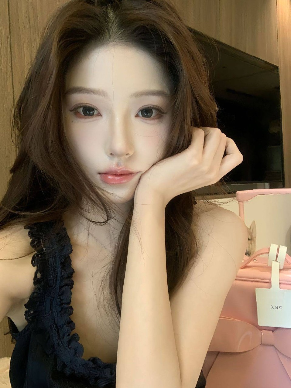 上海静安沪七七高白纯36D筷子腿172cm热情开朗只见素质导