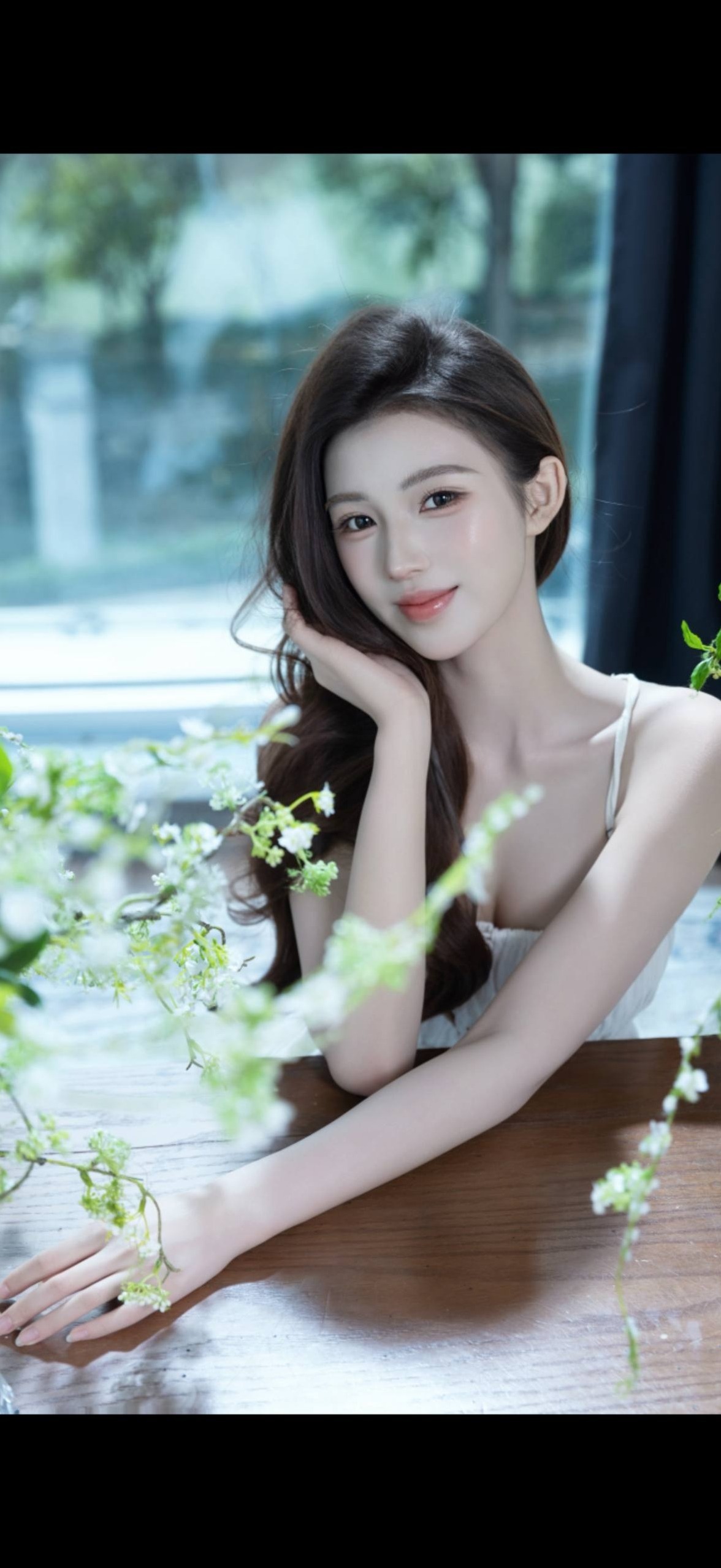 深圳小女友A4腰马甲线蜜桃臀176D