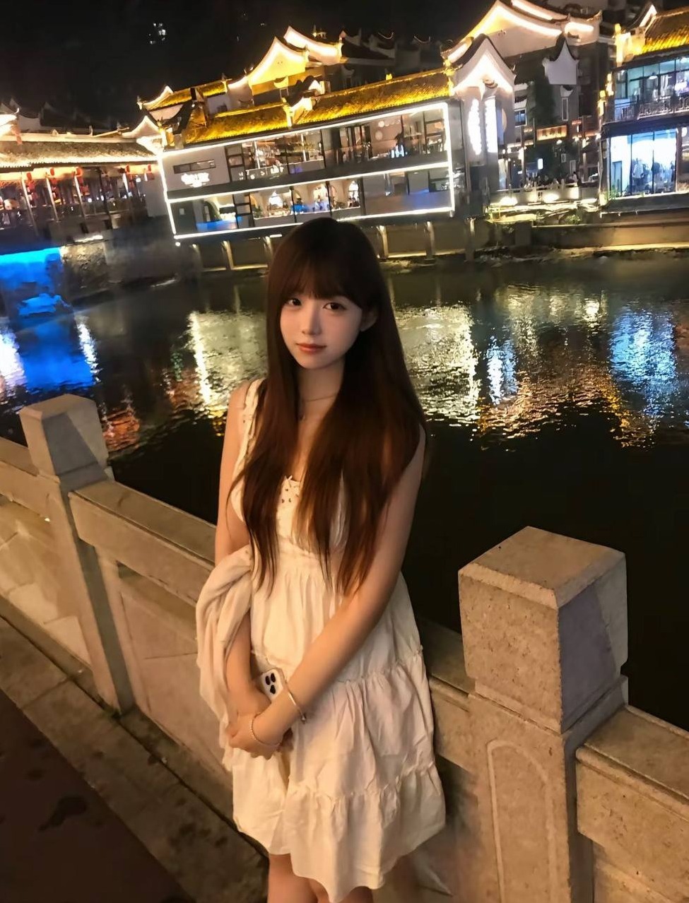 广州王子诺 白🐯大桃子 甜美乖巧 萝莉音 温柔活泼
