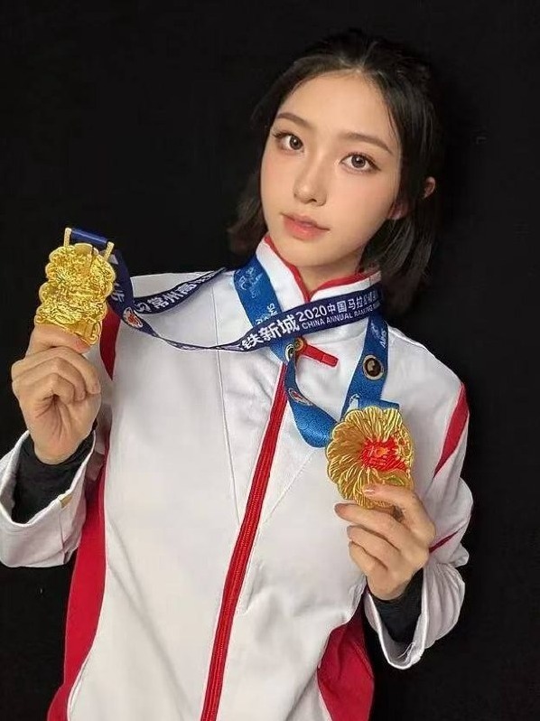 北京 希希well 165cm Dcup 腰围57cm 无赘肉 健身
