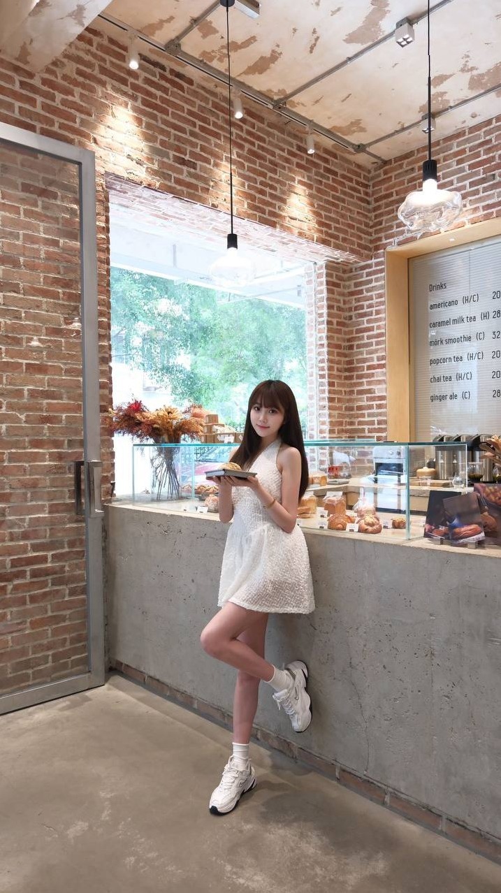 广州天河星星 天然妈生脸168C 苗条筷子腿清纯
