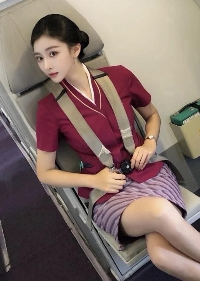 杭州陈一萌 V脸精致 有肉身材 空乘式服务 不催