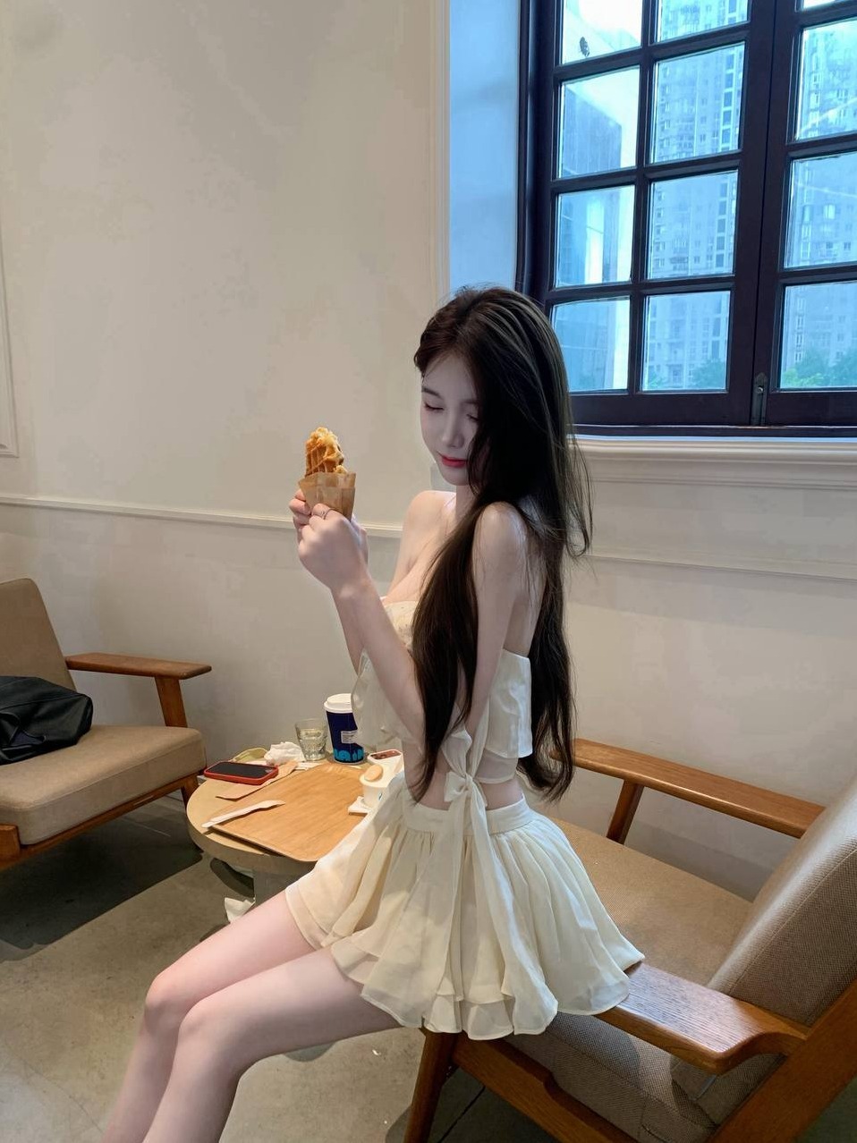 杭州 香蕉 07极品 天然妈生脸 身材高挑 少女感