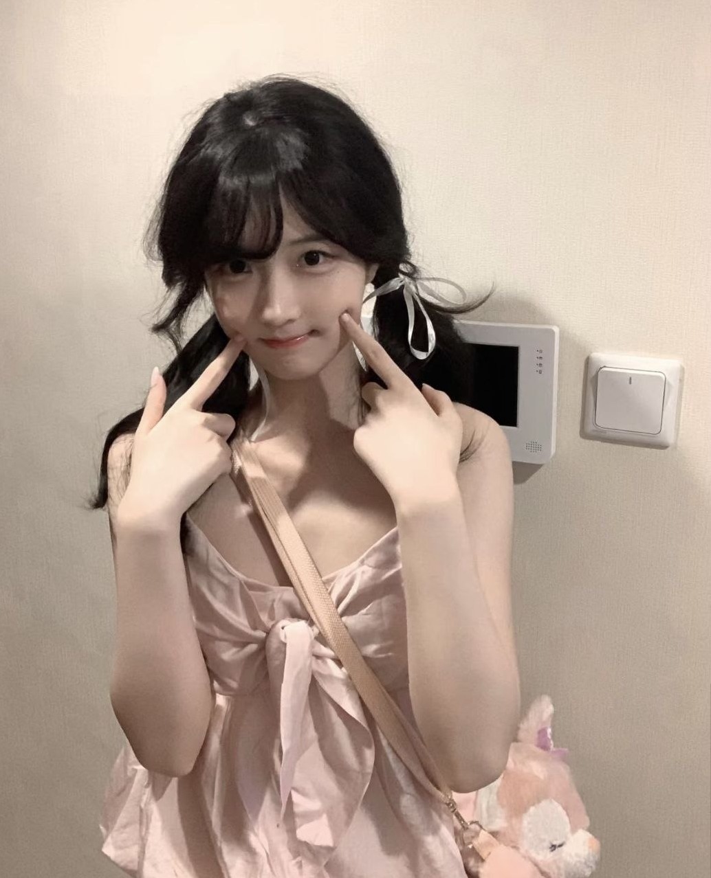 南京Laochen07女大新人服务好可69初次下海