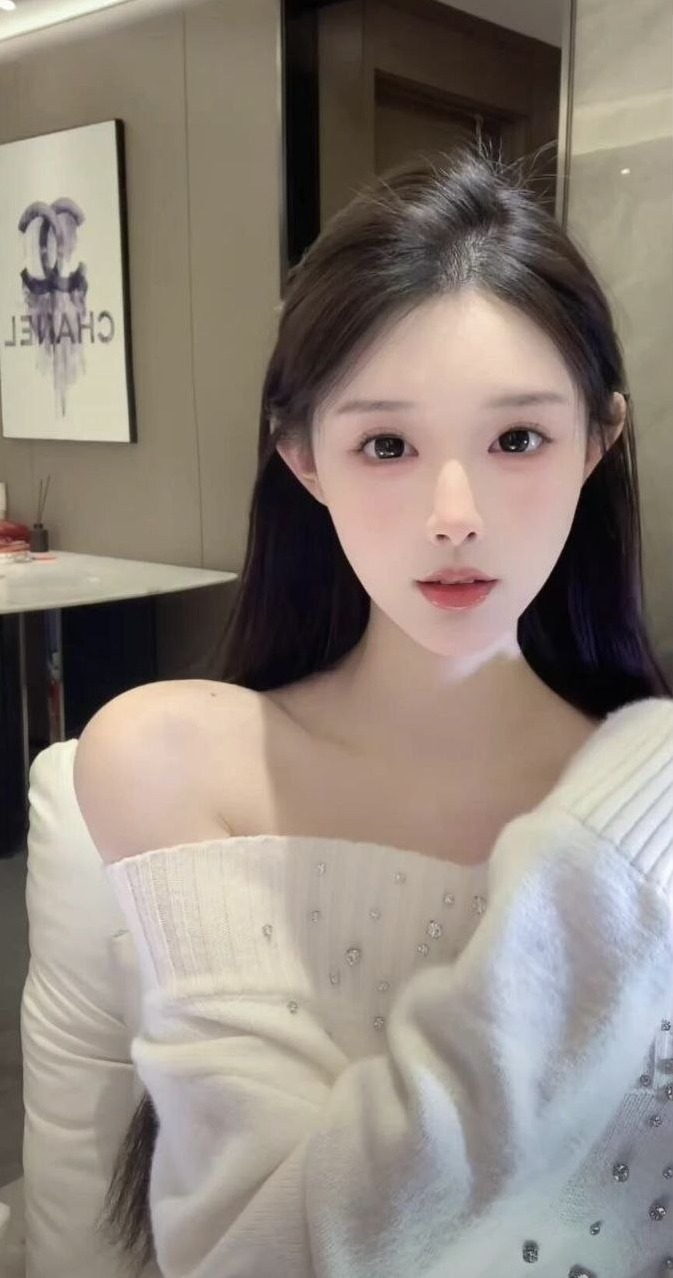 南京鼓楼御姐Coser雪儿身材高挑美腿修长