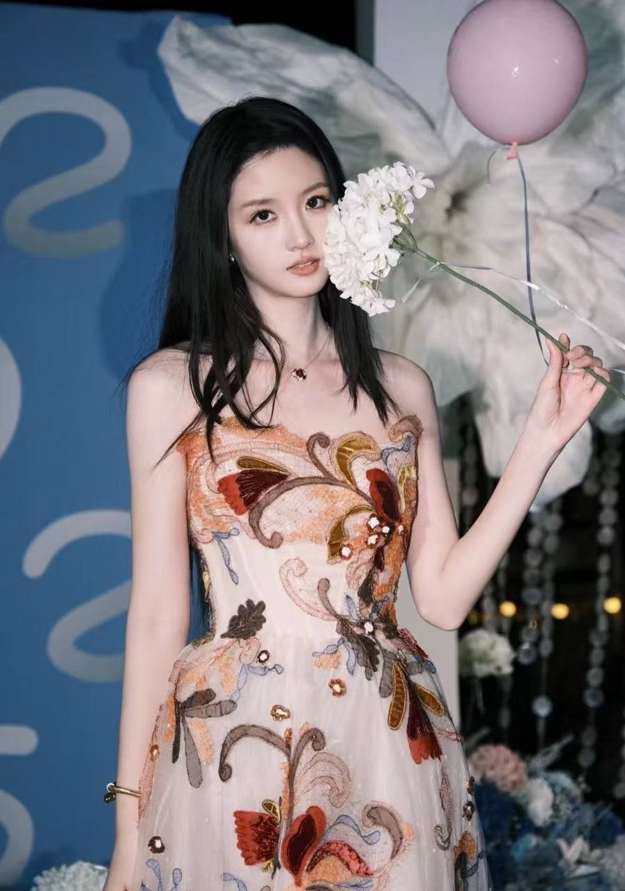 北京 小孟 18岁 178cm 长腿 D杯 新人 学信网可查
