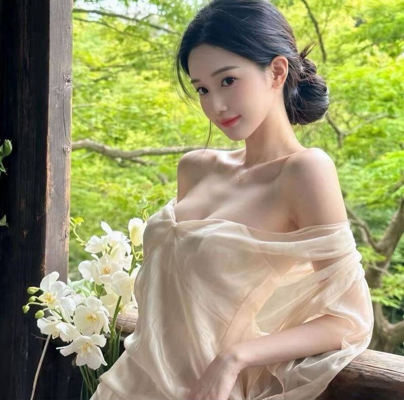 上海普陀 和服工作 爱野 天然白虎 皮肤白嫩 娇小 一手把控