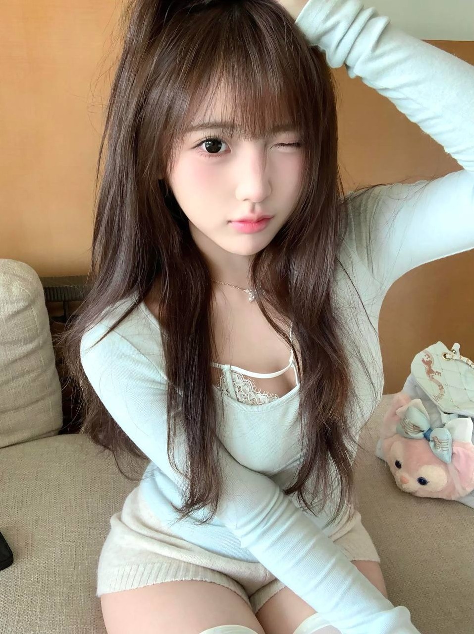 杭州香蕉 胸型酥软 前凸后翘 三点粉 性格温柔体贴