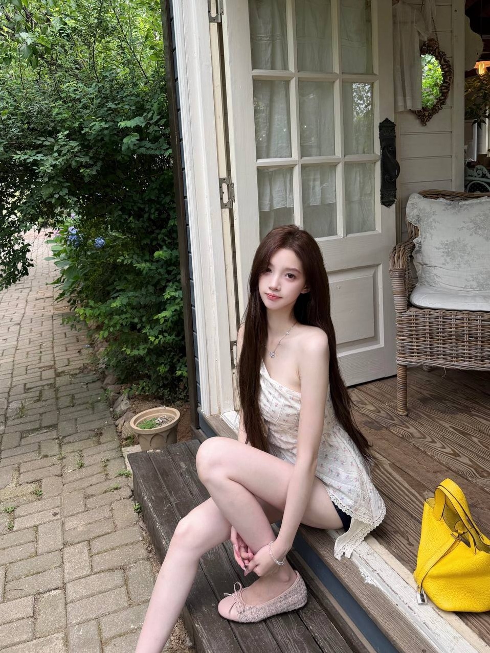杭州香蕉花千骨cos御姐冷白皮乖巧听话予取予求