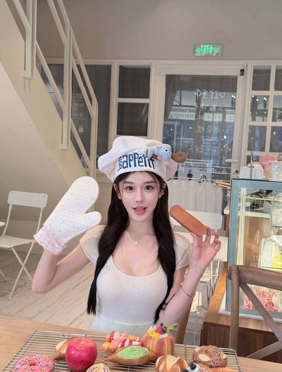 深圳米雪儿 04年 纯欲风 学生证 三点粉嫩 女朋友感