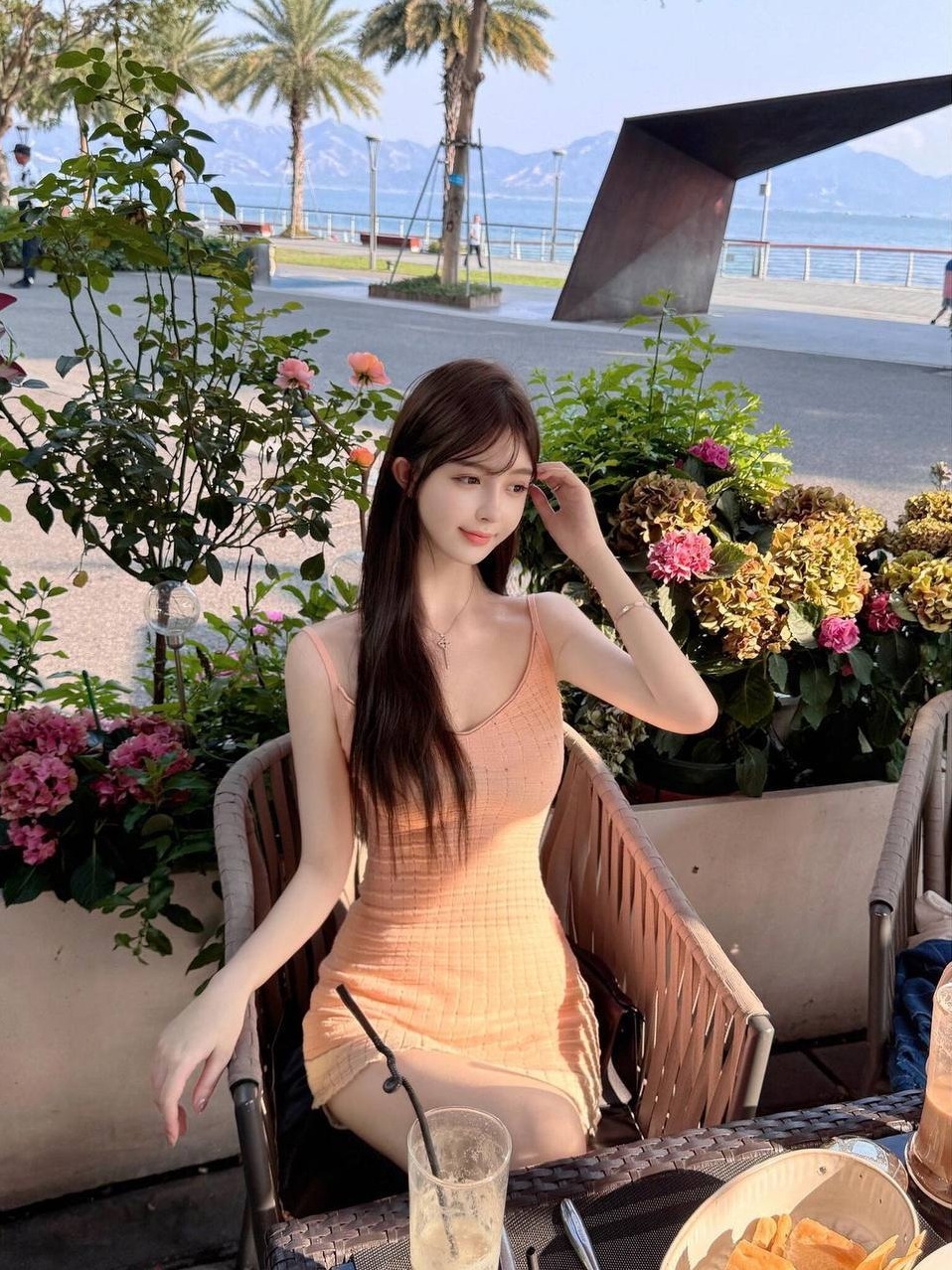 广州 娜美酱 白虎 真胸36C 身高168 性格超好 皮肤白嫩
