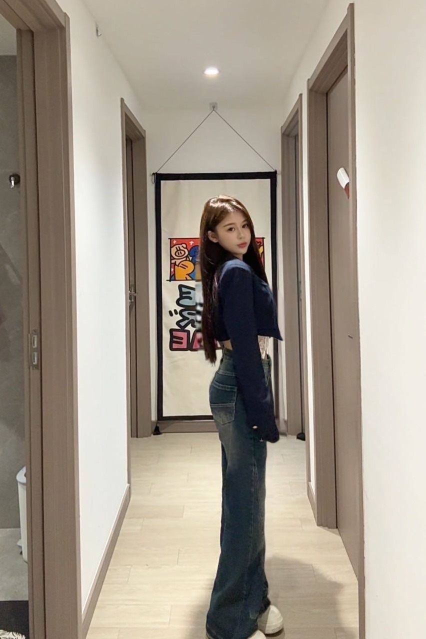 165cm 童颜巨乳 粤语 纯欲 广州 杨弈