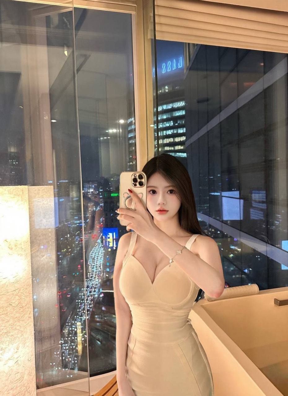 广州王子诺纯欲少女童颜巨乳F罩杯身高170cm