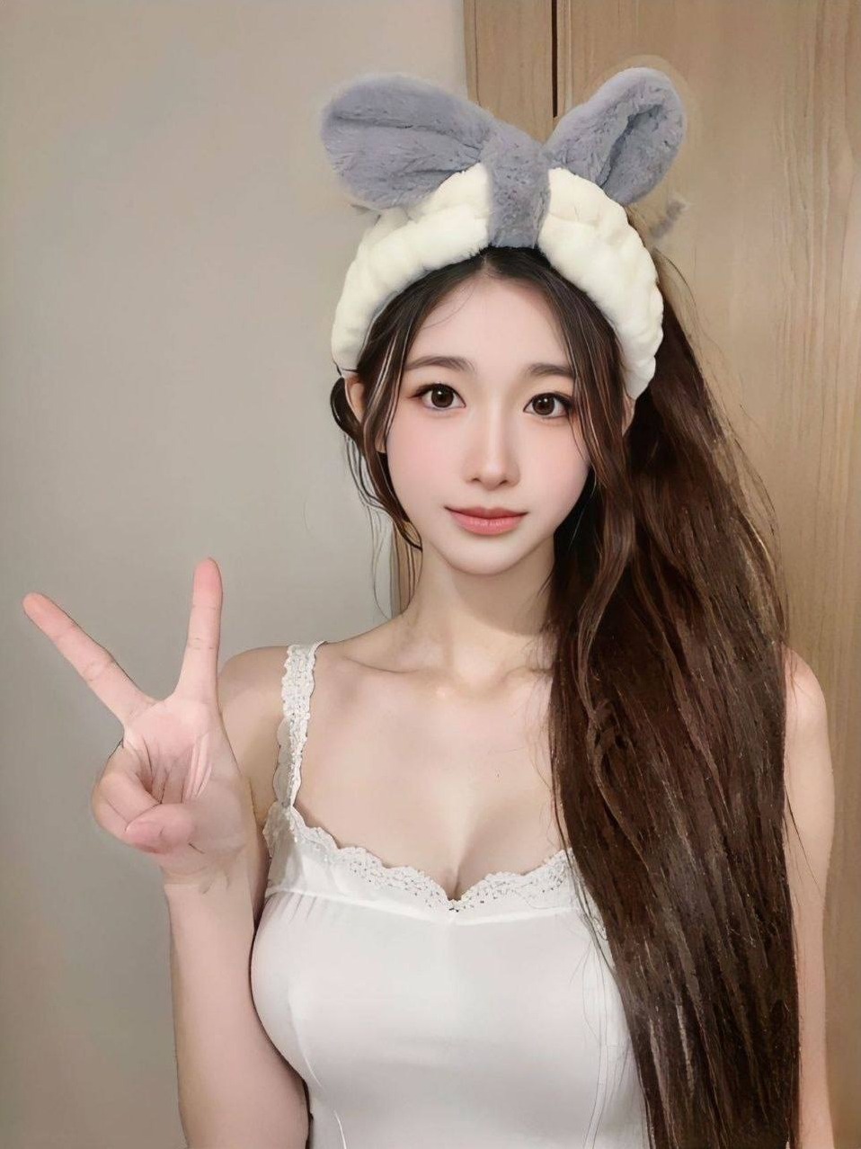 广州王子诺 170D 甜系小女友 真实在校艺术生 初体验