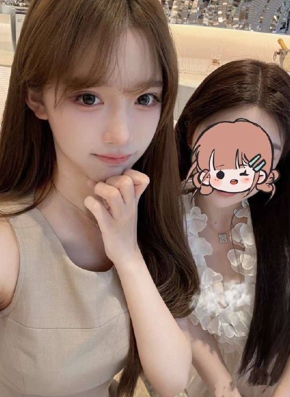 杭州萧山区香蕉清纯女高小甜妹体重80斤皮肤白嫩