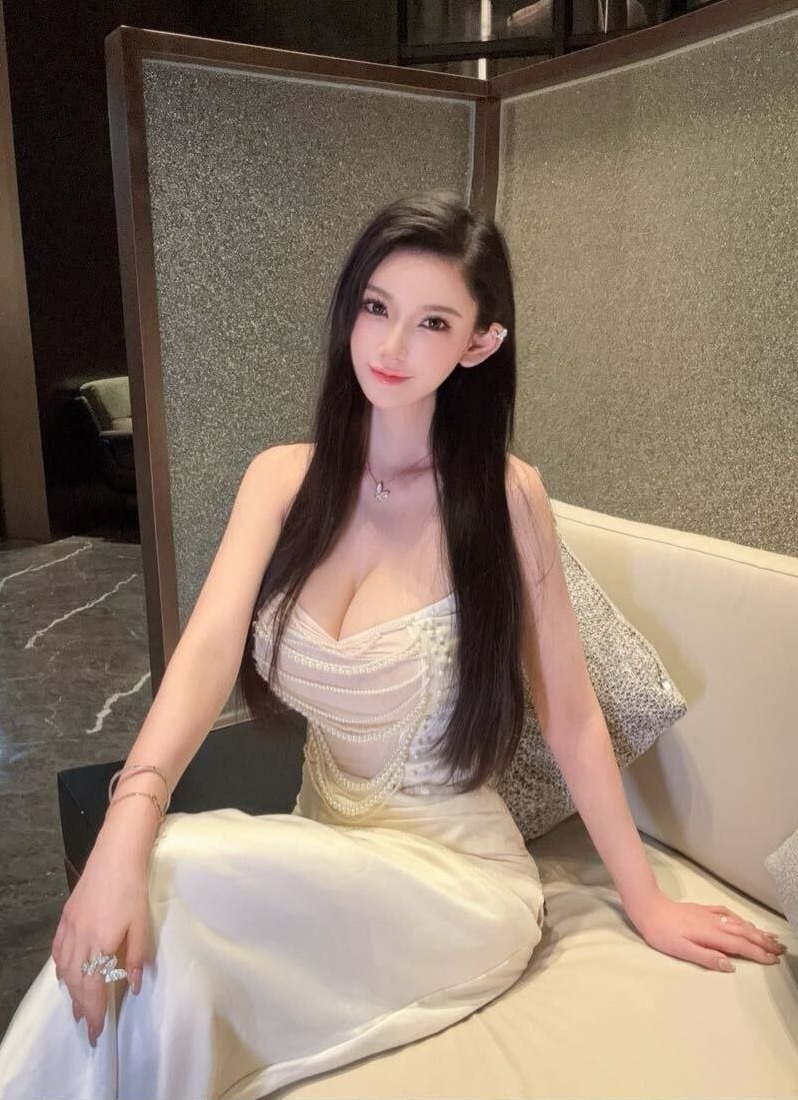 杭州 夜火372 凹凸有致 蜜桃臀 A4腰 69舌吻 服务好 不催不事