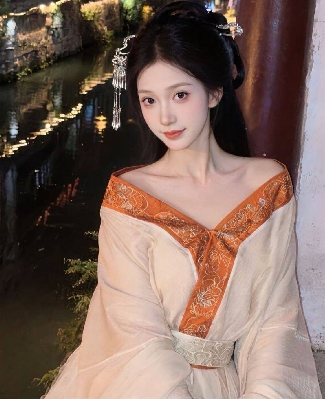 杭州上城 香蕉 S身材 174cm 冷白皮 普拉提爱好 初恋感觉