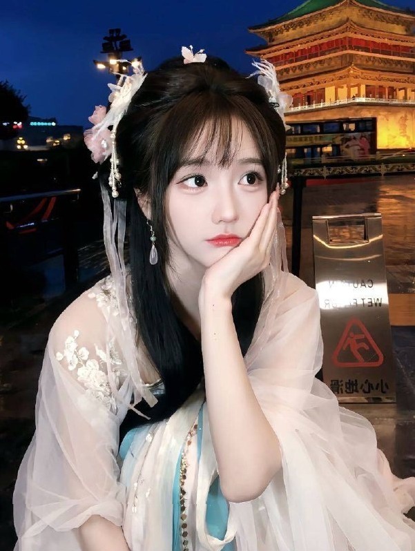杭州 香蕉 腿细长直 三点粉 紧致会夹 敏感多汁