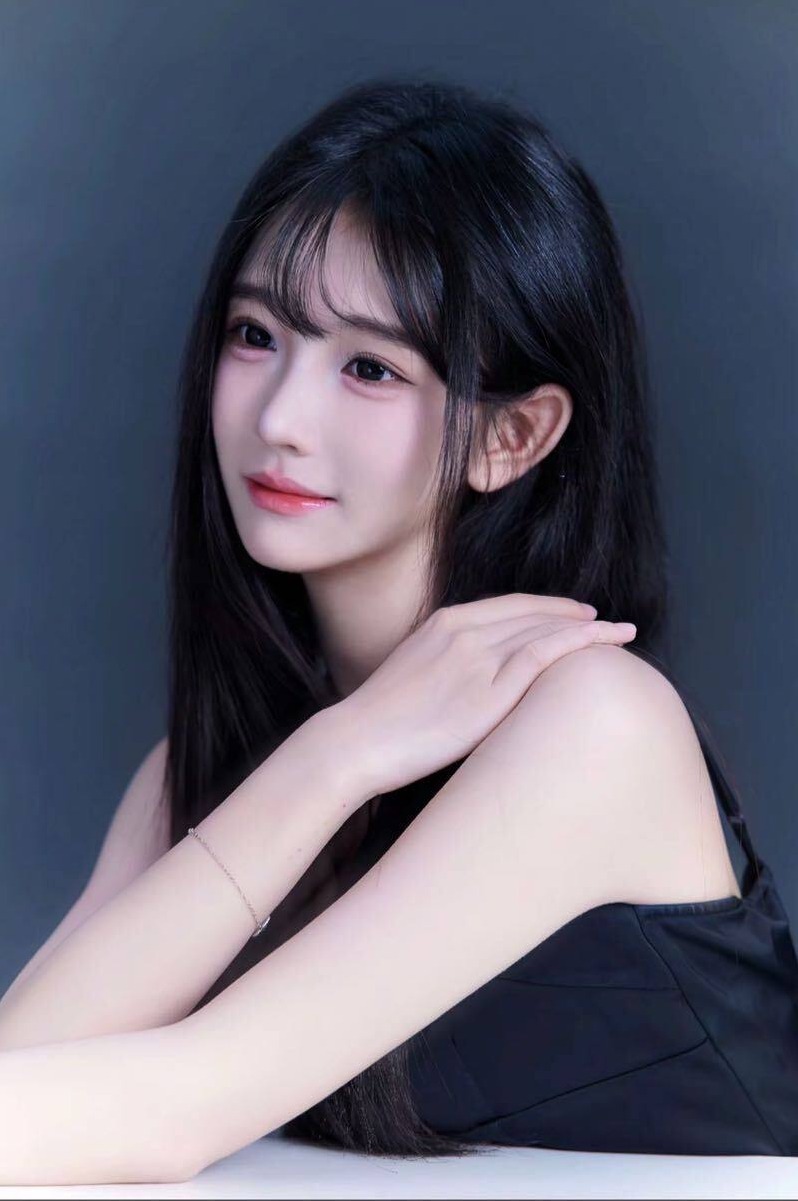 杭州 香蕉 完美身材比例 皮肤光滑 吹弹可破 素颜