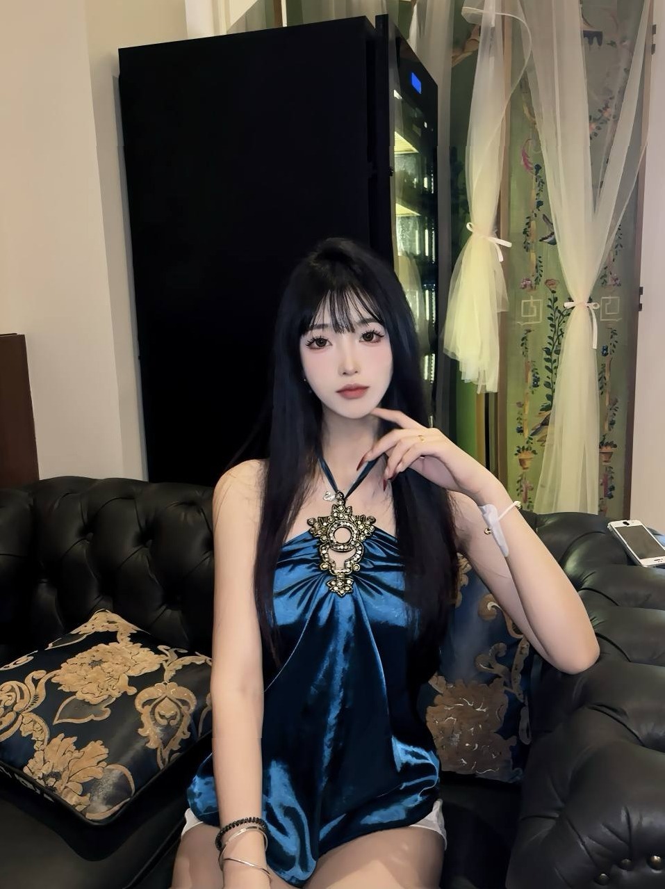 广州初音悠悠 洋气精致 五官立体 皮肤细腻 纯欲魅惑