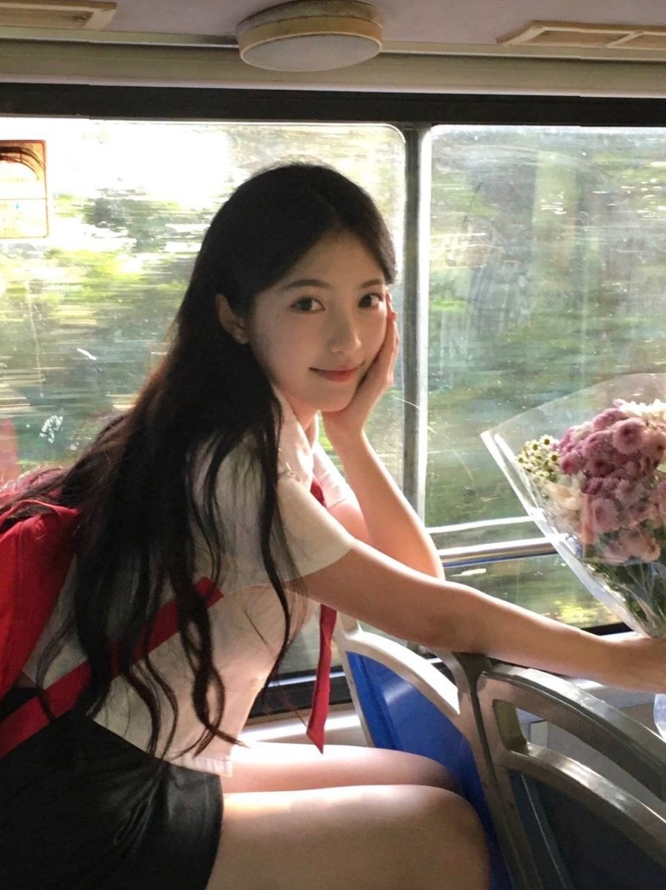 深圳南山不忘 清纯可爱 初恋体验 C罩杯 174cm 学生