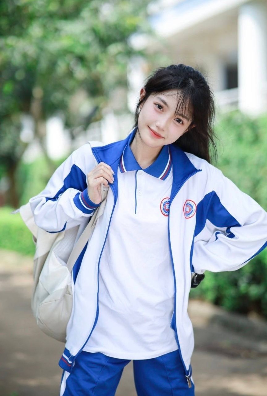 深圳南山不忘 性感温柔 学生C罩杯 174cm 婴儿肌