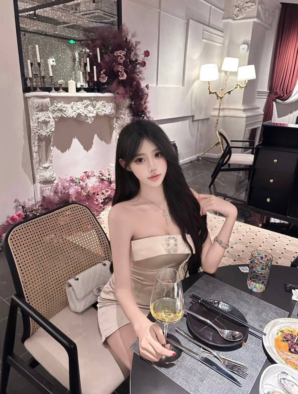 广州 王子诺 身高168 体重43 皮肤细腻 洋气网红